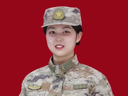 女兵21式作训服新军衔亮相!