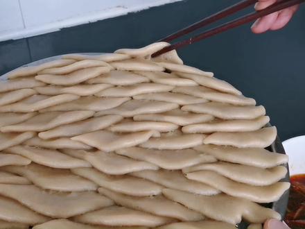 山西老妈教你做山药鱼鱼,一个土豆搓了一大盘,吃起来太香了