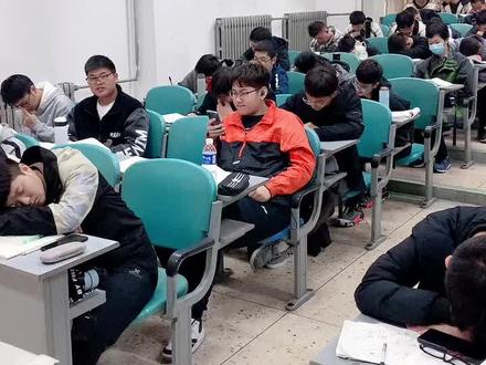泰勒公式讲完,孩子们都抑郁了……😁😁😀🤪
