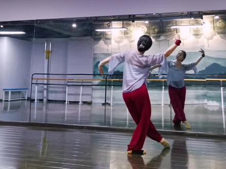 大家期待的#芳华舞蹈 0.9倍速背面完整版来咯~#零基础学舞蹈