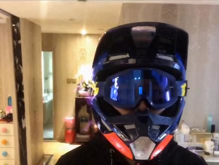 #FOX 烈火战车,这V1太浪了🛵🎇🏎