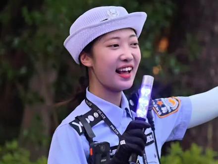 兔子警官长得漂亮、说话好听又很温柔 #李语蔚 #杭州交警