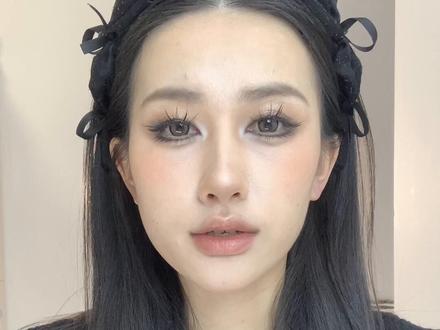 想要了解五个月下来一共需要花费多少钱,一定要看完哦
#毛戈平 #武汉化妆师 #武汉约妆 #美妆 #毛戈平学费
