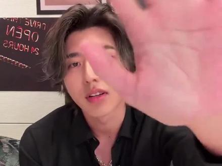 蔡徐坤,如果断臂是为了绝处逢生,那么请再一次涅槃重生吧 #蔡徐坤 #直播 #IKUN #雪人 #colder