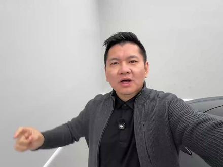 全网最详细!铂智7测评 00:26 外观审美
03:01 外观细节
06:29 后备厢细节
09:13 内饰设计
10:34 前排体验
17:01 后排体验
22:48 零百加速测试
25:40 悬架感受&测试
28:49 隔音降噪
30:31 转向及操控
32:01 续航能力
33:31 维修保养
34:26 辅助驾驶
#丰田 #铂智7 #新能源车 #试驾评测 #合资车