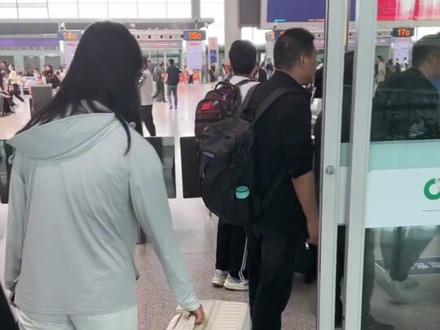 西安北站快速换乘,中英文对照版本!
Express transfer at Xi'an North Railway Station,Chinese - English bilingual version!#西安