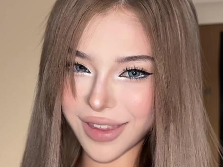 妆容教程|Slavic doll Makeup🎀 #妆容教程 #斯拉夫 #轻欧美 #doll感 来画一个赛级东欧白女斯拉夫娃感妆容