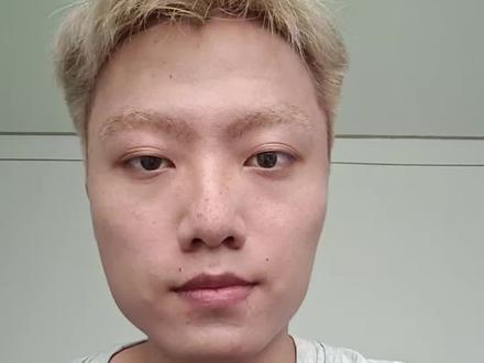 理然蓬松水 理然蓬松水测评
总结:
塑形和定型效果都OK,但是没有发泥和发胶效果好,大概70%的效果。
优点:新手比较好上手,使用比较容易,味道好闻
适合上班族,学生党早上起来赶时间抓发型;如果是要求很高,发泥和发胶效果会更好
#理然蓬松水