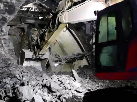 新进展!城轨快线璧铜线云雾山隧道全线贯通