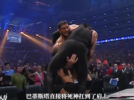 两大巨星巅峰对决,当墓碑钉头遇到野兽炸弹摔!