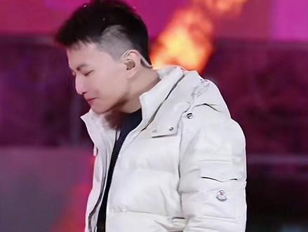 请欣赏歌曲🎵#苏潇潇#直播录屏分享