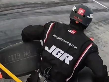 为何 F1 轮胎禁止私人拥有?