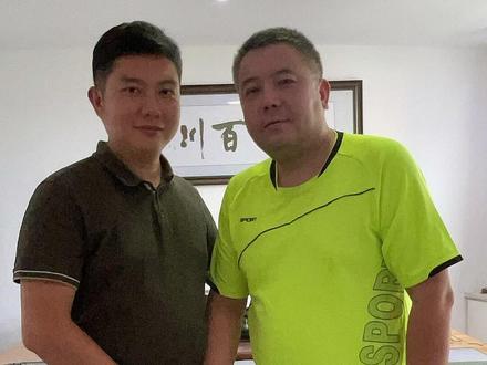 #tiktok 开通了外贸表单的功能,蹲了直播间一周的外贸老大哥坐不住了,下午直接过来学习#tk百亿联盟 #tiktok游学