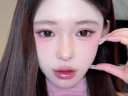 真的会反复爱上女团古早灰粉色!美得毫不费力! #韩系#灰粉色#唇釉#木柯诗双头唇釉