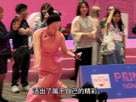 霍思燕带狗泰国夺冠!肥肚三层,发际线好假,女儿处境像女版杜江#上热门 #创作者扶持计划 #霍思燕