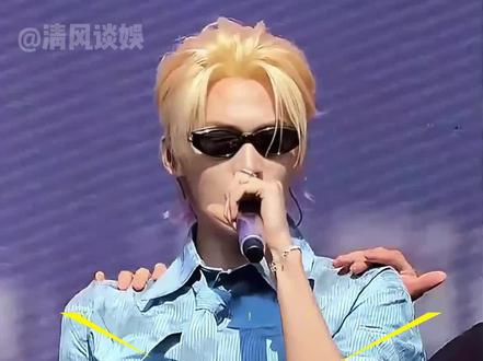 为何考古的风吹到了周柯宇?回望太湖音乐节炸场,果然人一旦火了脸就变得清晰了#娱乐评论大赏 #内容启发搜索 #周柯宇 #周柯宇黄昏晓 #周柯宇我的眼里只有你