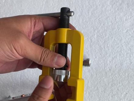 空调铜管操作工具使用;弯管器,割刀,扩孔器