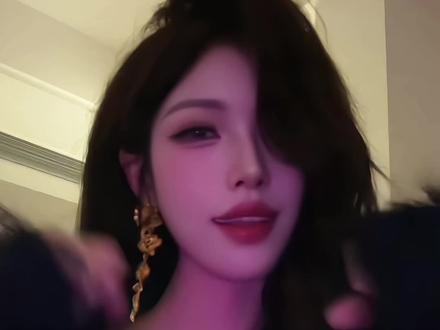 谁是小狗我不说
#你是什么先天圣体 #小鬼王琳凯 #你最近过的还好吗