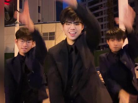 好久没跳土耳其了#土耳其舞蹈 #随性摇摆 #田en硕