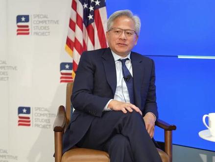 黄仁勋:下一代AI基建,对光学连接的需求会非常恐怖 #黄仁勋 #英伟达 #光模块 #AI