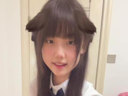 为什么你的眼睛总是亮晶晶✨#为什么晚上总是有星星 #手势舞 #甜妹 #jk穿搭