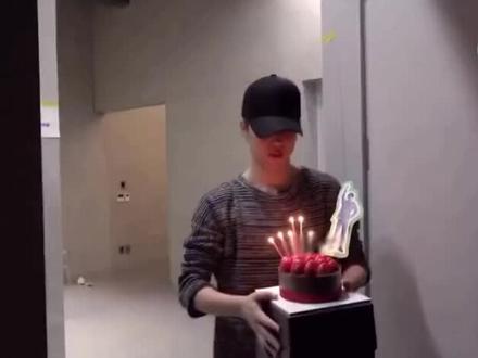 生日快乐呀泰亨~#金泰亨生日快乐12月30日 #金泰亨#bts