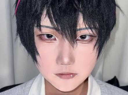 一分钟就可以学会的cos邪修P美瞳教程
#cos #后期 #美瞳 #邪修 #p图教程