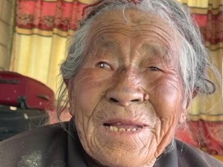 今年是西藏民主改革和百万农奴解放62周年,苦难的岁月已成遥远的记忆。亲历者的讲述是对那些污蔑者最有力的回击! #永远记住你 #我家有烈士