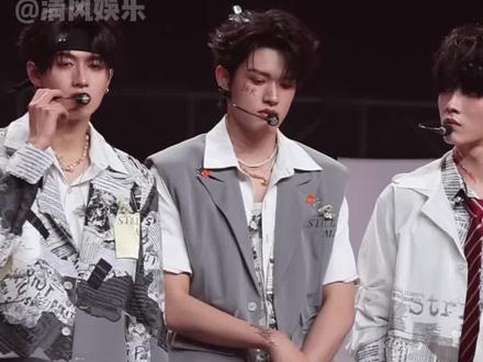 时代峰峻演都不演了,荣耀之战把top投票通道给关了#荣耀之战 #top #时代峰峻 #登陆少年组合 #tf三代