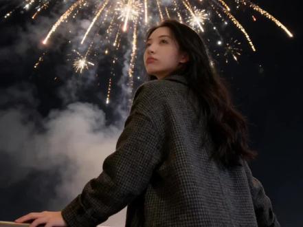 新年烟花照ai指令教程来了 烟花写真照 新年烟花拍照#豆包ai #豆包出大片有两把刷子 #烟花写真 #新年烟花 #烟花拍照 新年烟花照片豆包指令 烟花拍照姿势 新年烟花拍照教程 新年照片