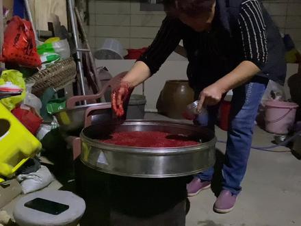 2021年的库存,婆婆为佛生日做准备制作米血~非常Q弹好吃~ #地方特色美食 #民间传统美食 #乡村味道