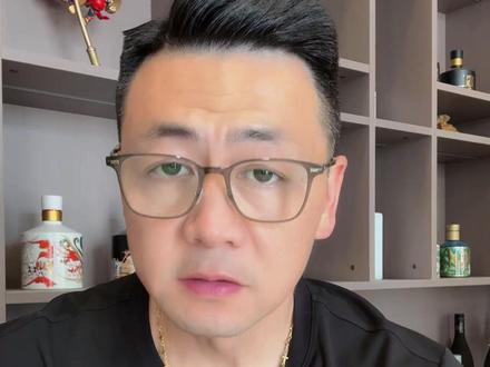 樊振东换正手Z03胶皮引发热议! #樊振东 #热点 #热点新闻事件 #热点小助手 #热点知多少
