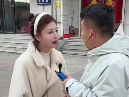 户外搞笑逗美女 #搭讪美女#户外搞笑