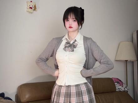 据说评论区可以发语音了? #lickit #变装 #jk