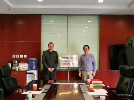 #寿县#中国工程院院士#淮南市 最新消息:来自家乡—寿县的中国工程院院士孙凝晖同志,成为中国科学院大学计算机与控制学院副院长…孙凝晖同志开辟了中国用机群架构研制高性能计算机的新方向,系统建立了高通量计算基础理论、机群访存的技术体系…
