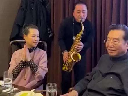 李天一刑满释放!李双江夫妇高调设宴庆祝,多位大V为其洗白遭骂 #李天一事件 #李双江 #梦鸽