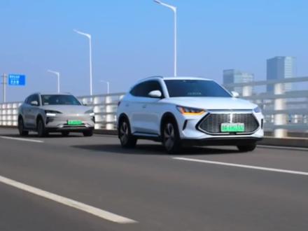 我们比亚迪每次在行车时,窗边老是会传来风噪声,特别影响到我们行车的舒适感,我们可以安装上车窗密封胶条有效地隔绝噪音的进入#比亚迪车窗密封条 #比亚迪 #车窗密封条 #隔音降噪 #密封条