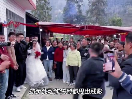 这辈子前二十多年没出过的洋相,今天在兄弟婚礼上全补回来了#甩头 #贵州 #婚礼