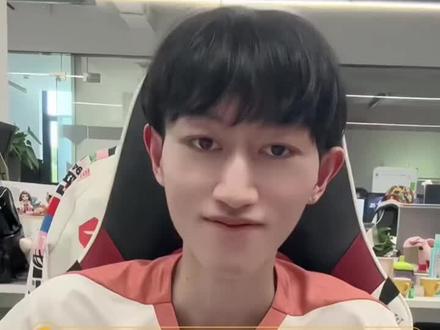 ##苏沫去不了TFBOYS演唱会了 前几天笑的有多开心…现在哭的就有多惨!心疼…但真的很好笑~#娱乐评论大赏 #tfboys十年之约 #TFBOYS