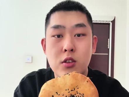 不说是肯德基我还以为塔斯汀出新品了… 肯德基粉蒸肉汉堡??
#肯德基 #肯德基新品 #美食测评