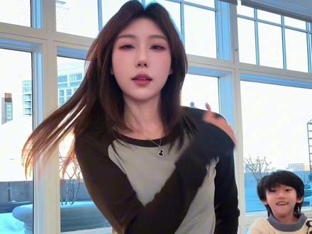 末班车赶一波~ #yu季摇 #卡点舞 #轩橙多包教会 #舞蹈随拍 #有点上头