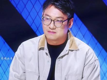 张信哲一款名场面的“专属水印” #有歌第二季 #张信哲 #梁源 #高睿 #灵魂画手