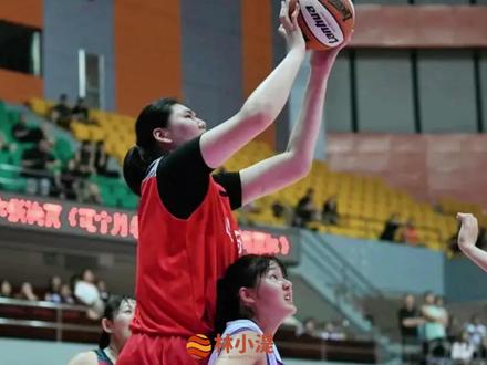揭秘女篮小巨人:16岁身高2米28,被叫女姚明,来自山东潜力满满 #张子宇 #姚明 #篮球联赛