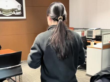 给领导拜年啦,激动的心颤抖了手红包终于拿到手
#新年快乐 #激动的心颤抖的手 #汽车销售顾问 #红包红包我的红包 #凯迪拉克