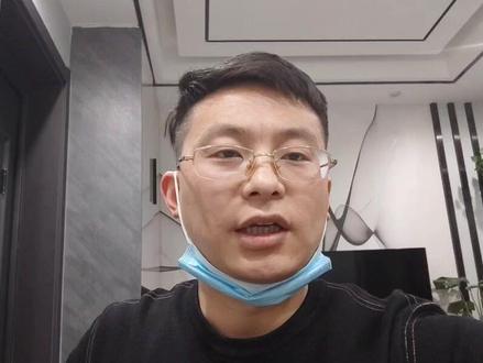 电动汽车出现乌龟故障标志先别慌,可能的原因是动力输出受到了限制。原因是锂离子###每天#每天一个用车知识 电池温度极低,或者锂离子电池或电机温度极高。
输出一旦受到限制,即使踩下油门踏板,速度也不会增加。只需要将车辆停在安全的地方原地等待即可,一会故障灯熄灭。