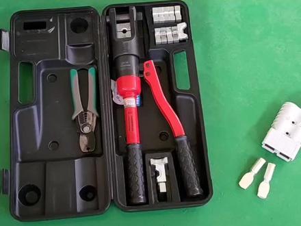 电动叉车充电机接插器接装,不会的看过来。#叉车充电机插头 #叉车维修保养