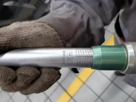 汽车的轮胎螺丝你上紧了吗?@西瓜知识 @西瓜视频 @今日头条