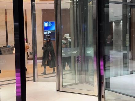 孟子义青岛抵达🛬一整晚都在姐姐的温柔乡里#孟子义 #接机 #追星