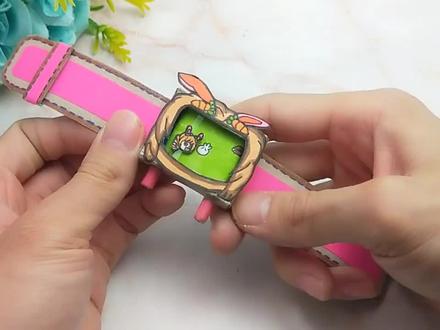 来做小舞酷跑游戏机手表,用牙膏盒改造一下,和闺蜜一起玩很有趣