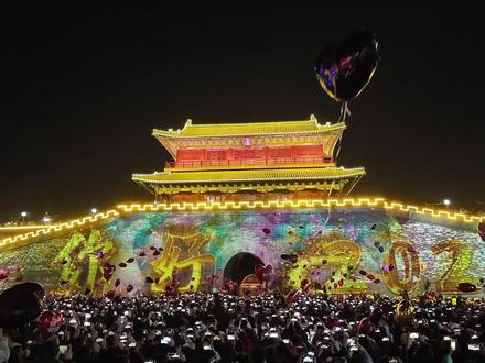 正定灯光秀和跨年的氛围感更配哟!持续到1.3每晚都有 12.31-1.3日19:00-24:00整点开启#跨年 #迎接2026